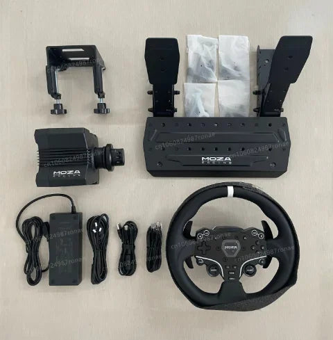 MOZA Racing R5 Bundle Kit Direct Drive Wheel Base 5.5 N·m Peak Torque APP Cloud Control with Steering Wheel ,Pedals,Table Clamp